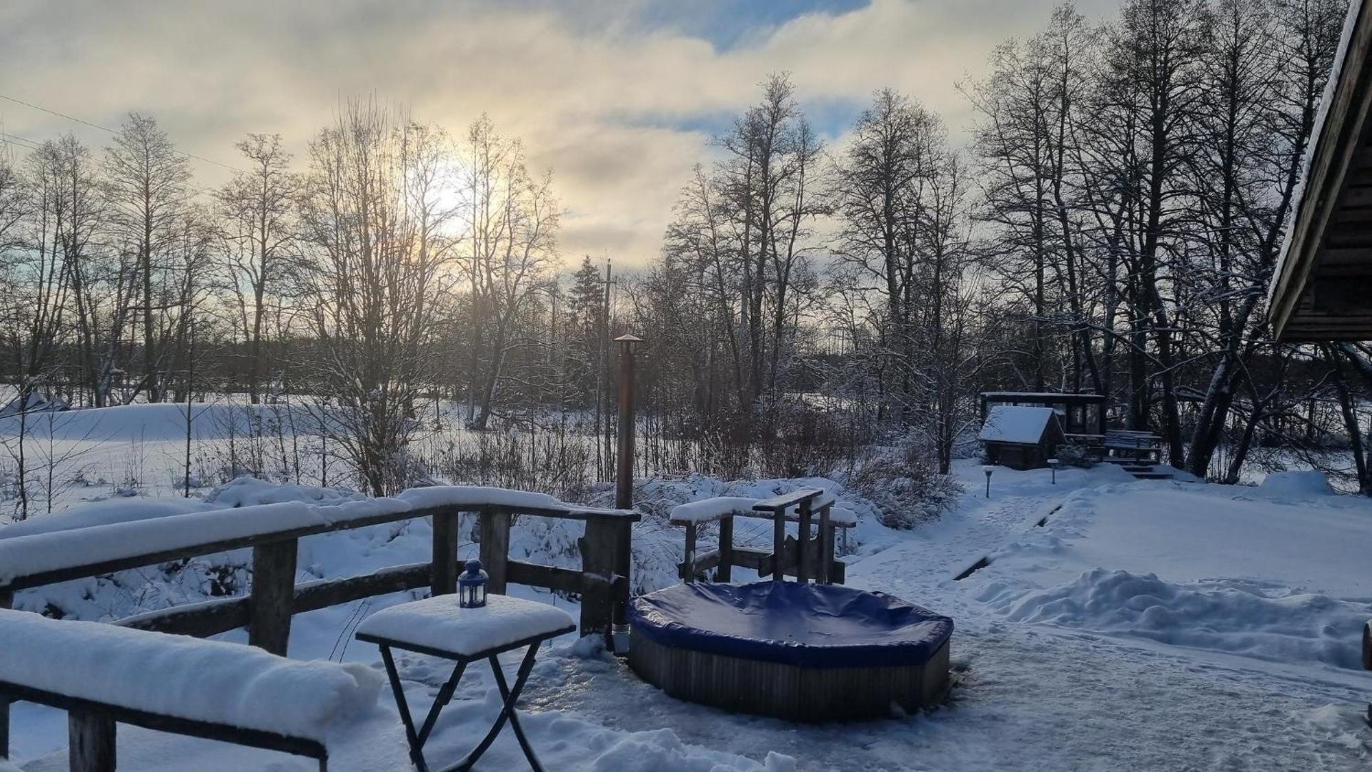 Villa Kivikoski Pyhtaa Екстериор снимка